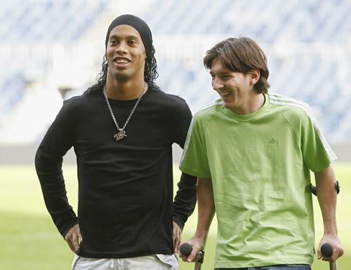 选由记者投 选由记者投