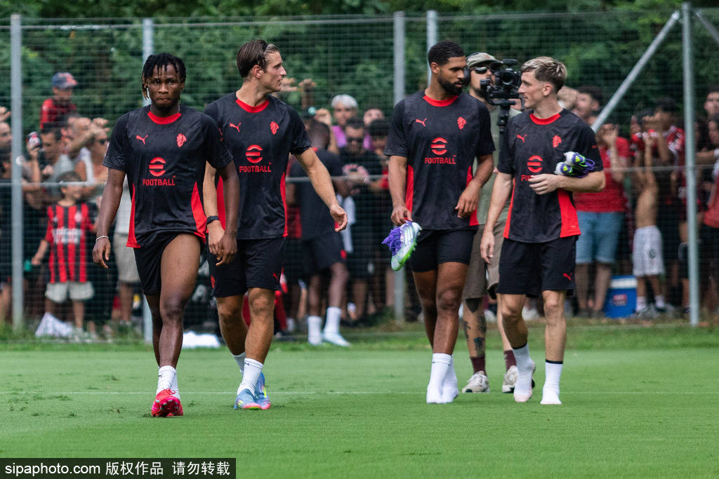 【LPL战报】iG 2-1 BLG：Uzi首秀遗憾告负 iG愈战愈勇拿下比赛胜利