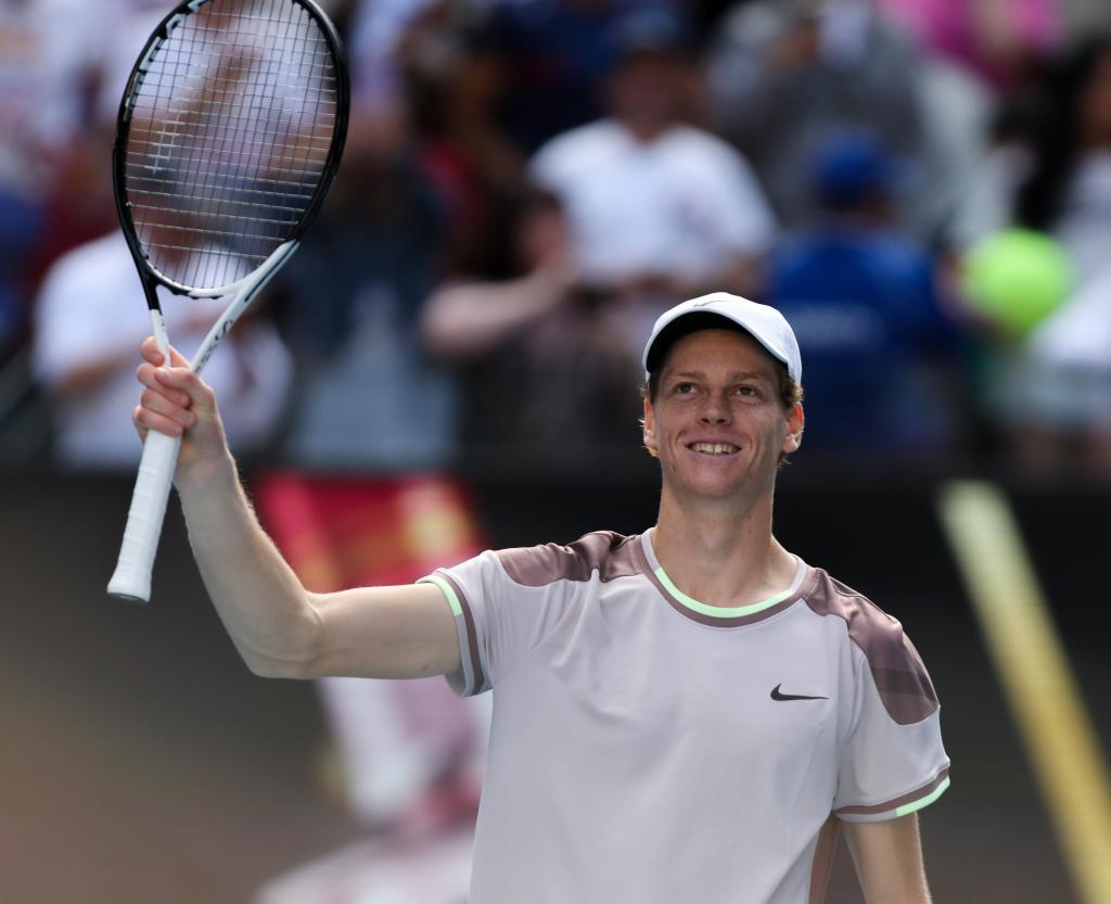 [中超]刘若钒传中 莱昂纳多门前包抄打进